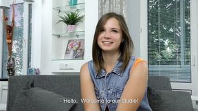 Virgin casting and masturbation of chubby Sandra Bulka