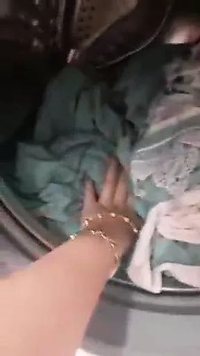 YENI EVLI KADIN KOCASININ PERFORMANSINDAN SIKAYETCI